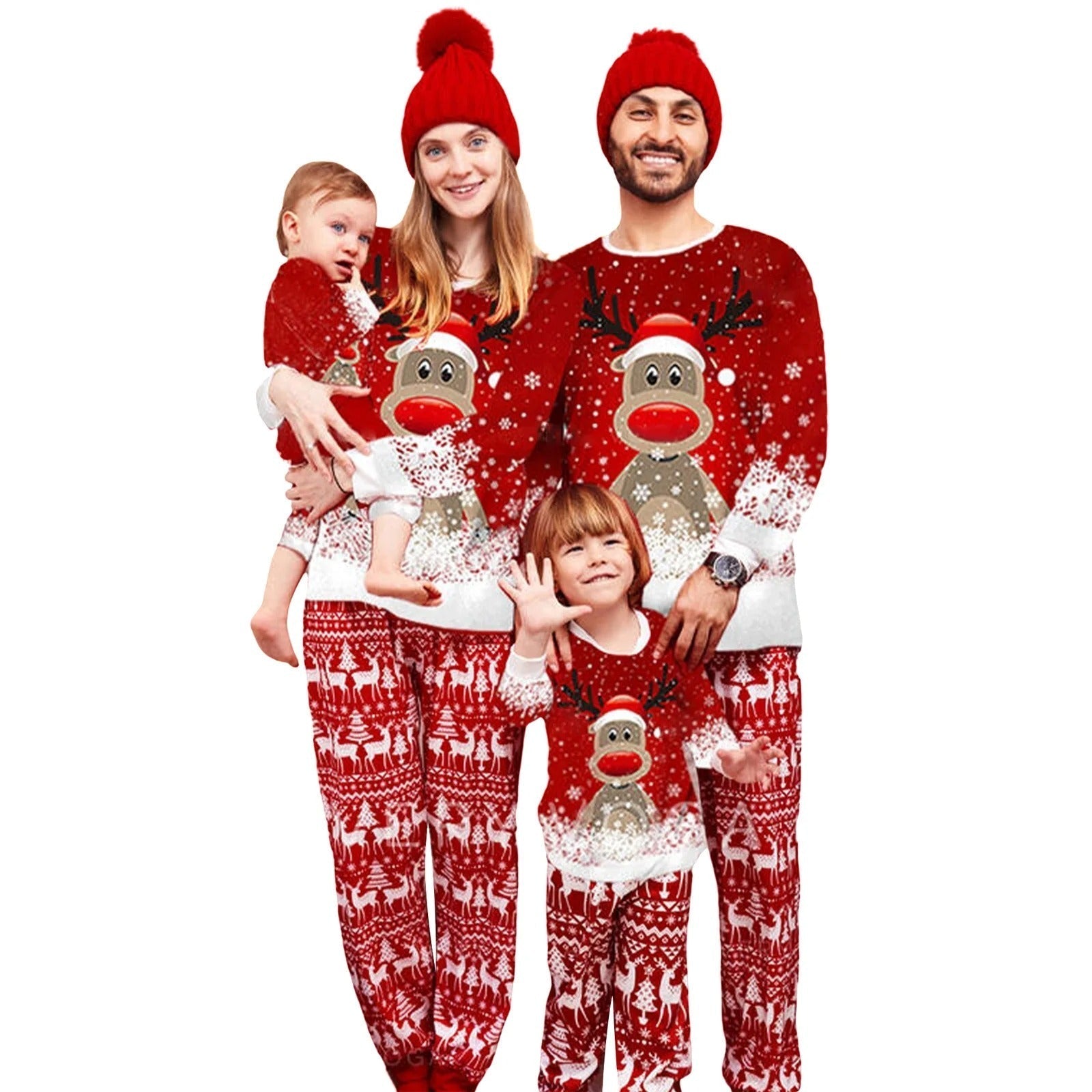 Familie in roten Weihnachts-Pyjamas mit Rentiermotiv, passende Outfits, festliche Kleidung, gemütliche Nachtwäsche, Weihnachtsmode.