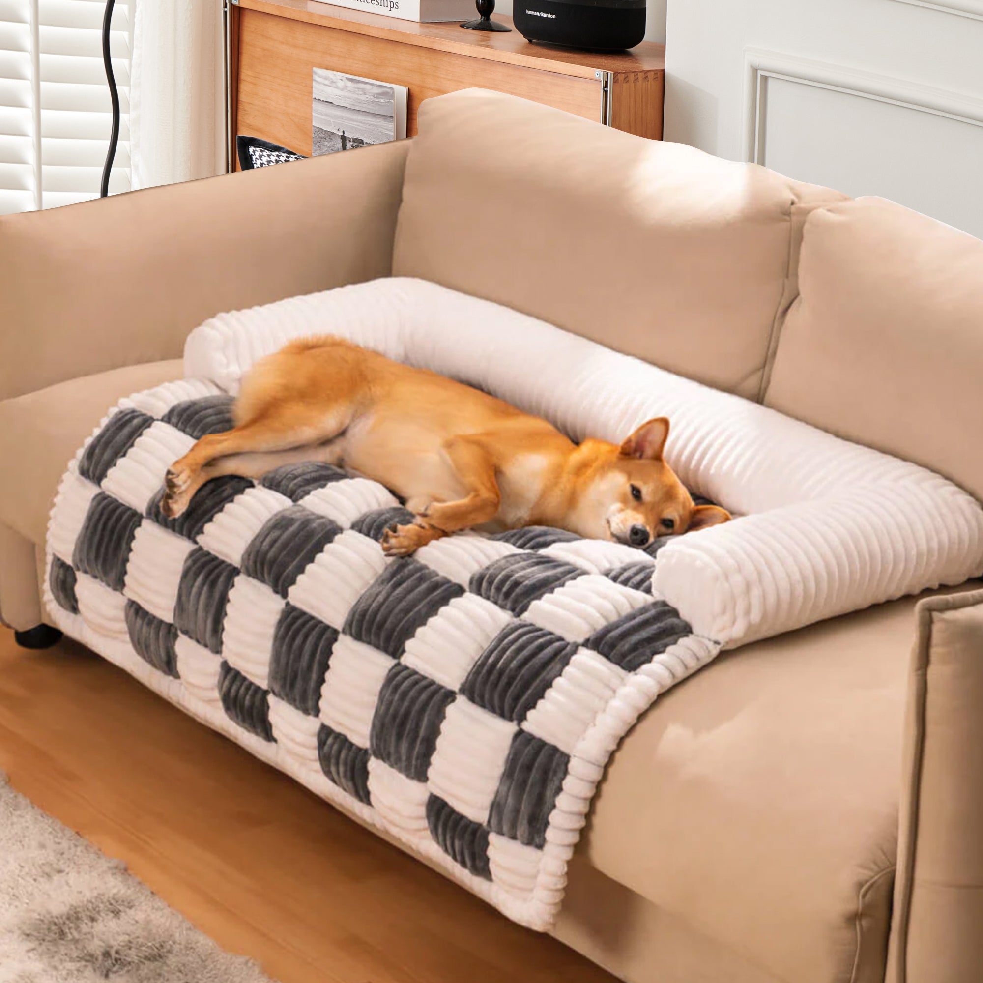 Hundematte kariert cremefarben, Sofaschutz, gemütlich, Möbelüberzug, Haustierbett, Wohnzimmer.