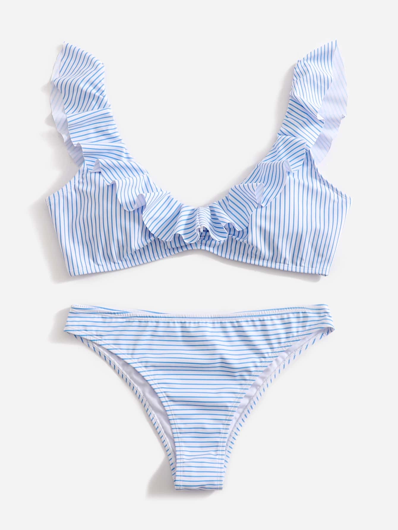 Gestreifter Bikini mit Rüschen, blau-weiß, zweiteilig, modisch, Damenbademode, Sommertrend, Strandbekleidung, stilvoll, bequem.