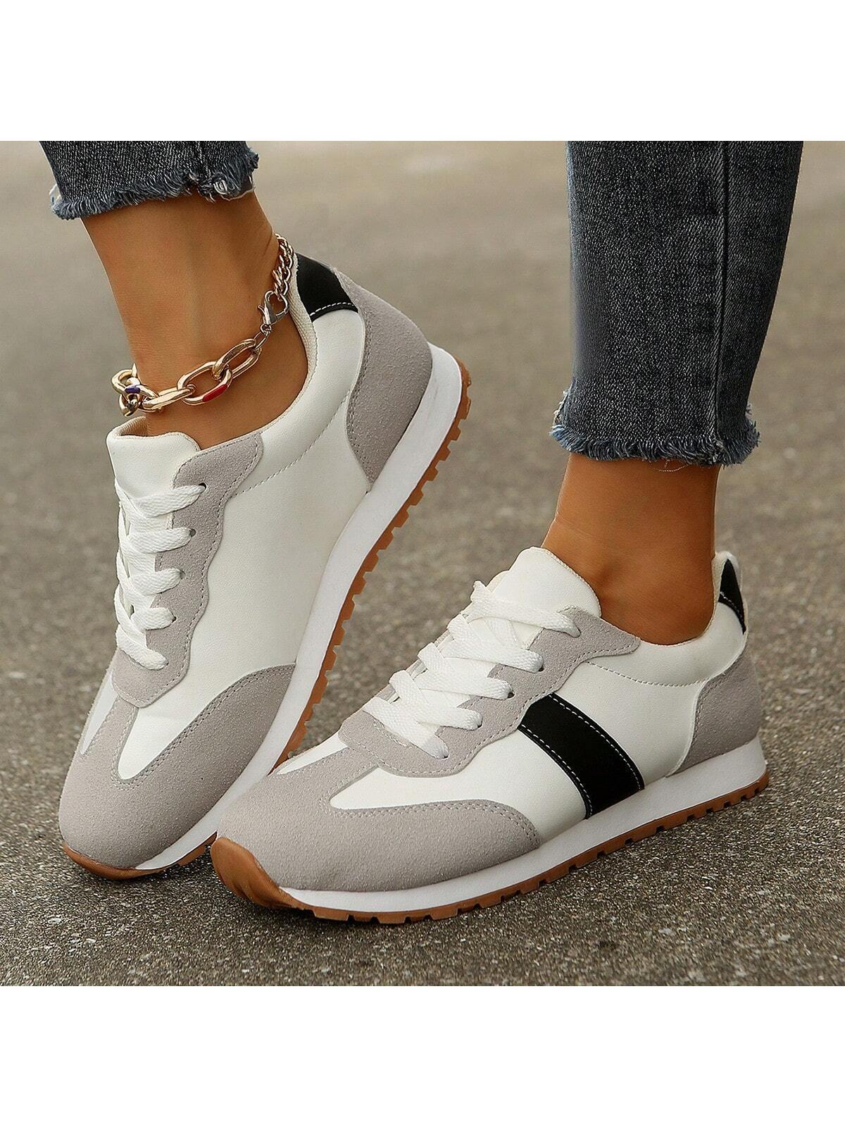 Damen Sneaker weiß grau, Leder, Gummisohle, modisch, bequem, Freizeit, Straßenmode.