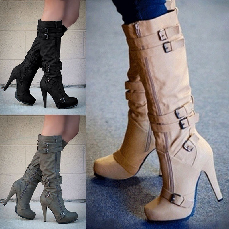 Damenstiefel mit hohem Absatz, Schnallen und Reißverschluss in Schwarz, Beige und Grau. Modische, elegante Stiefel für Herbst und Winter.