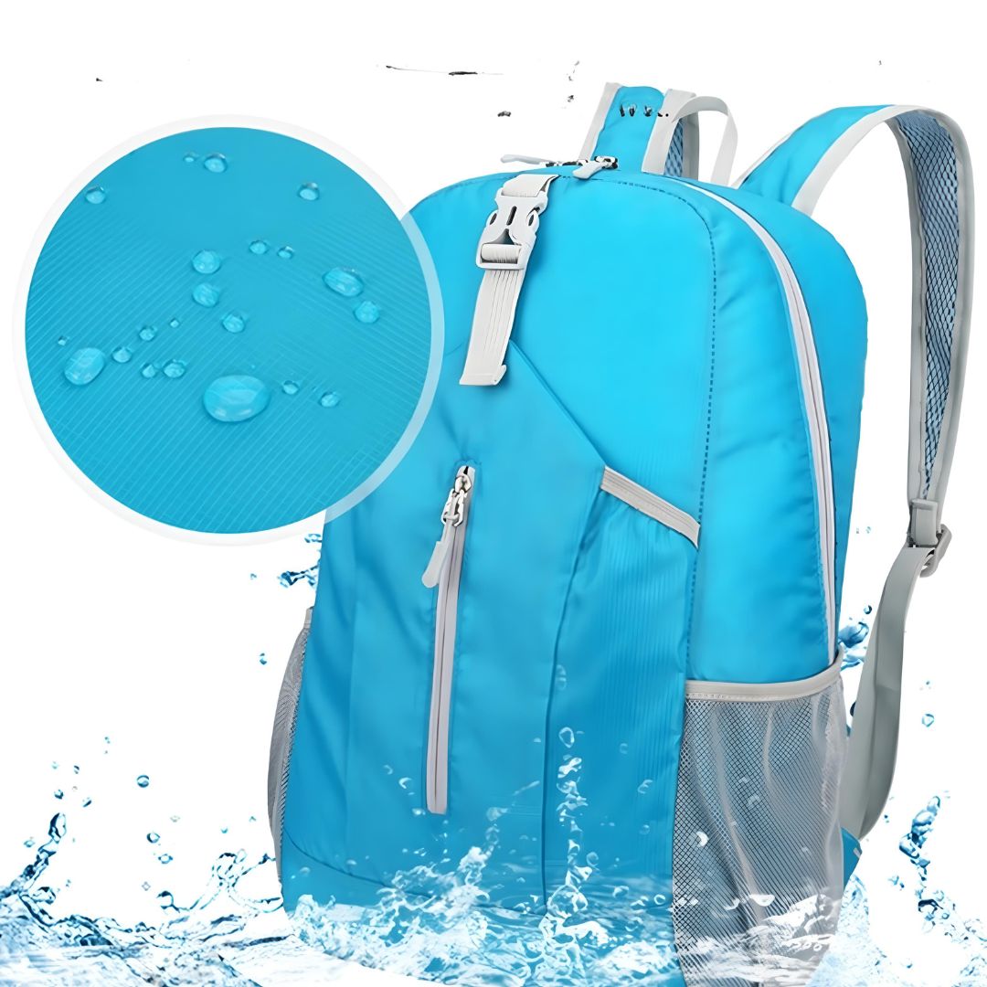Wasserfester blauer Rucksack mit Reißverschluss, ideal für Outdoor-Aktivitäten und Reisen.