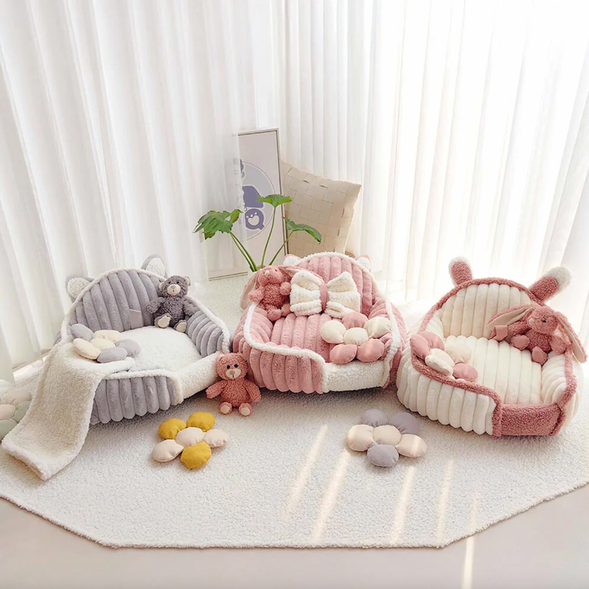 Waschbares Hundebett, rosa und creme, flauschig, gemütlich, Sofa-Stil, für Katzen und Hunde.