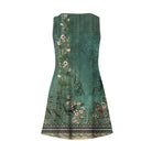 Grünes ärmelloses Kleid mit floralem Muster, Vintage-Stil, Damenmode, Sommerkleid, elegant, geblümtes Design, ideal für Freizeit und Events.