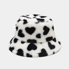 Flauschiger Damen-Bucket-Hut mit Herzmuster, Kunstpelz, warm, weich, ideal für Winter, Outdoor, modisch, schwarz-weiß, Samt.