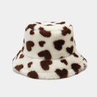 Flauschiger Damen-Bucket-Hut mit Herzmuster, ideal für den Winter. Weiches Kunstfell, warm und stilvoll. Perfekt für Outdoor-Aktivitäten.