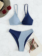 Zweiteiliger Bikini Damen, blau und hellblau, Push-Up, hoch tailliert, modisch, Sommermode.
