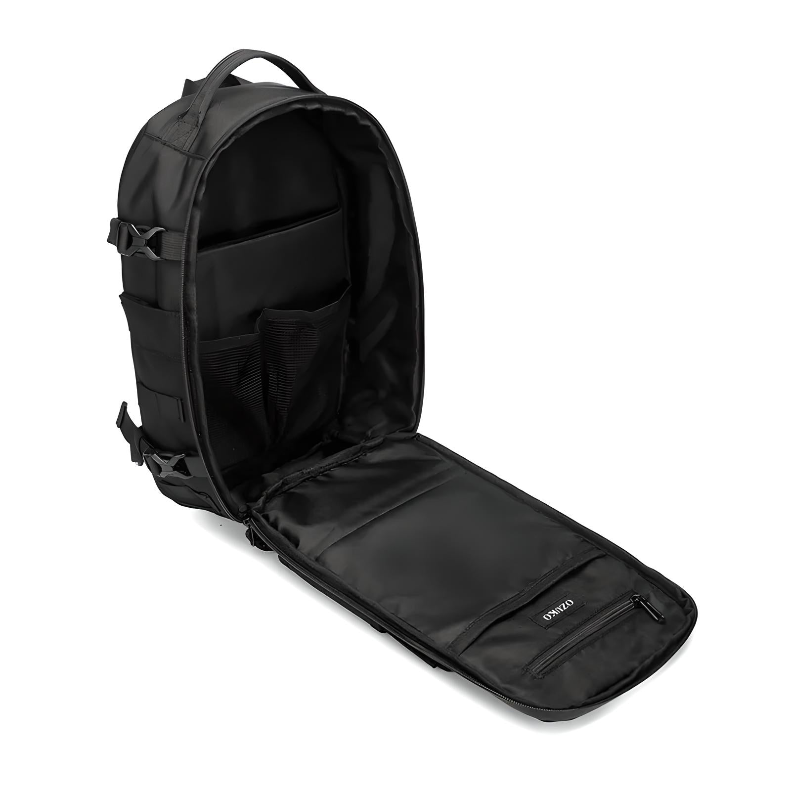 Schwarzer Laptop-Rucksack, geöffnet, mit Fächern, ideal für Reisen und Arbeit, aus Nylon.