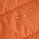 Wasserabweisende orange Haustiermatte, wetterfest, feuchtigkeitsbeständig, Outdoor-Nutzung.
