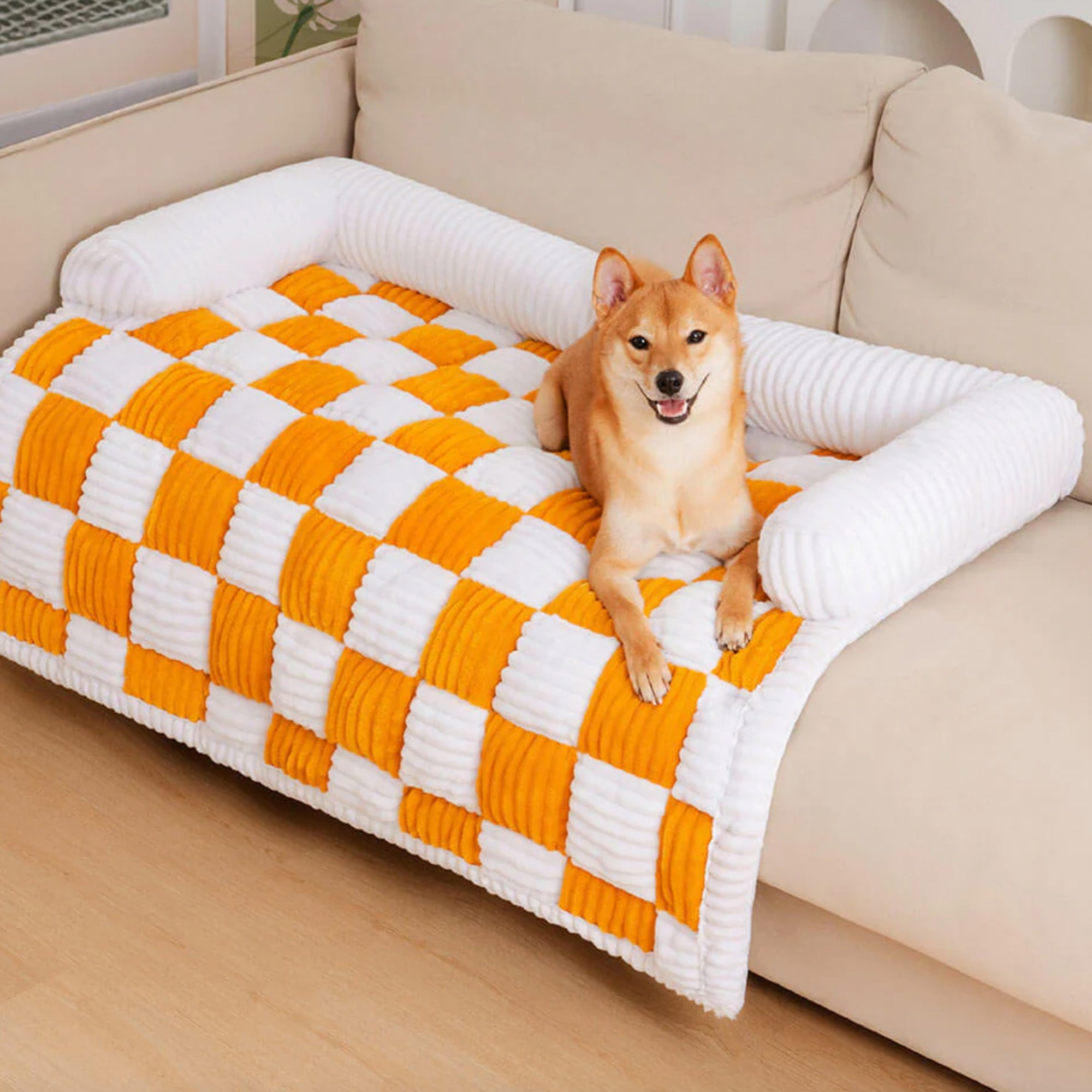 Hundematte kariert orange-weiß, gemütlich, Sofaschutz, Haustierbett, Wohnzimmer, waschbar.