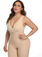 Damen Shapewear Bodysuit in Beige, nahtlos und figurformend, ideal für Plus-Size, bietet Komfort und Unterstützung, perfekt für glatte Silhouette.