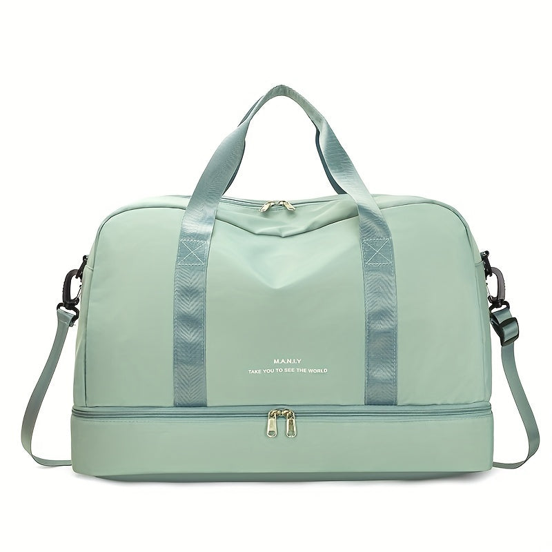 Mintgrüne Reisetasche mit verstellbarem Schultergurt, großem Hauptfach und separatem Bodenfach. Ideal für Reisen und Wochenendausflüge.
