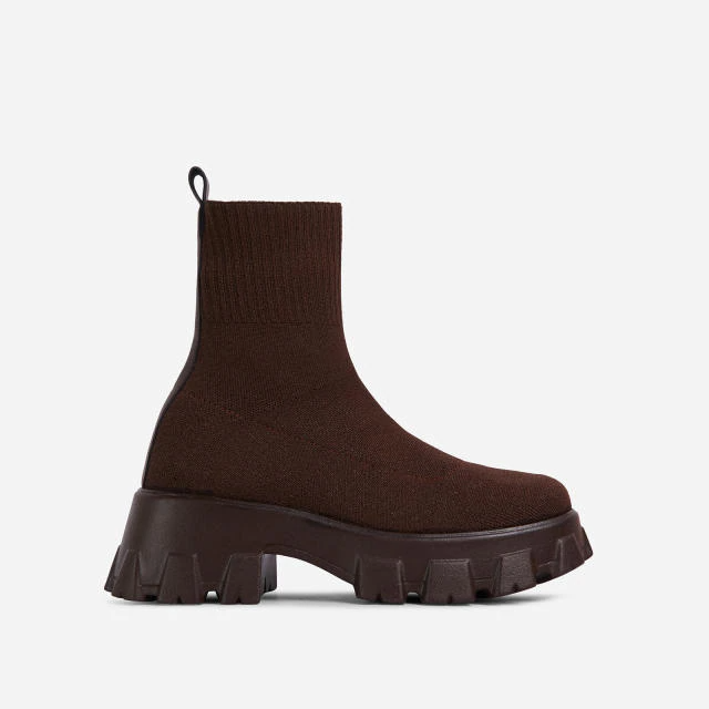 Damen Stiefelette mit klobiger Sohle, rotbraun, Stretch-Stoff, mittelhoch, Herbst/Winter, Chelsea-Stil, modisch, bequem, robust.