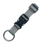 Grauer Schlüsselanhänger mit Schnalle, Metallring, robustes Nylonband, Schlüsselhalter Accessoire.