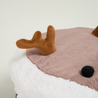 Katzenversteck mit Elchmotiv, braune Geweih-Applikation, weiches Plüschmaterial, festlich.