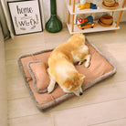 Luxuriöses Retro-Kunstleder-Hundebett mit Kissen, braun, für tiefen Schlaf.