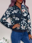 Damen-Blouson mit floralem Muster, Reißverschluss und langen Ärmeln. Perfekt für Frühling und Herbst. Modische Jacke für Freizeit und Alltag.