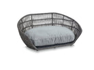 Graues Hundebett aus Rattan mit weichem Kissen, modernes Design, Haustiermöbel, bequem.