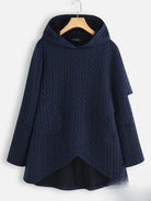 Dunkelblauer Damen-Kapuzenpullover, gesteppter Stoff, asymmetrischer Schnitt, modisch und warm. Perfekt für Herbst- und Wintermode.