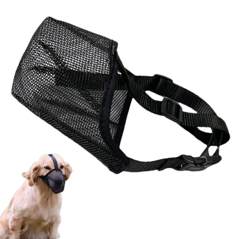 Schwarzer Hundemaulkorb aus atmungsaktivem Netzmaterial, verstellbar, ideal für große Hunde. Sicherheit, Komfort, Hundezubehör.