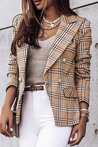 Damen Blazer kariert, beige-braun, modisch, elegant, doppelreihig, Herbstmode, Business-Look, stilvoll, zeitlos, hochwertig, Freizeitkleidung.