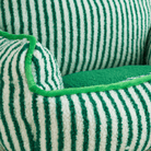 Grün-weiß gestreiftes Haustiersofa, gemütlich, Plüschmaterial, ideal für Hunde und Katzen.