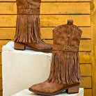 Damen Cowboy-Stiefel mit Fransen, braun, Lederoptik, niedriger Absatz, Westernstil, ideal für Herbstmode und Country-Outfits.