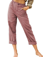 Damenhose in Rosa, lässiger Stil, hochgekrempelt, aus Leinenmischung. Perfekt für Sommermode, bequem und stilvoll. Ideal für Freizeitoutfits.