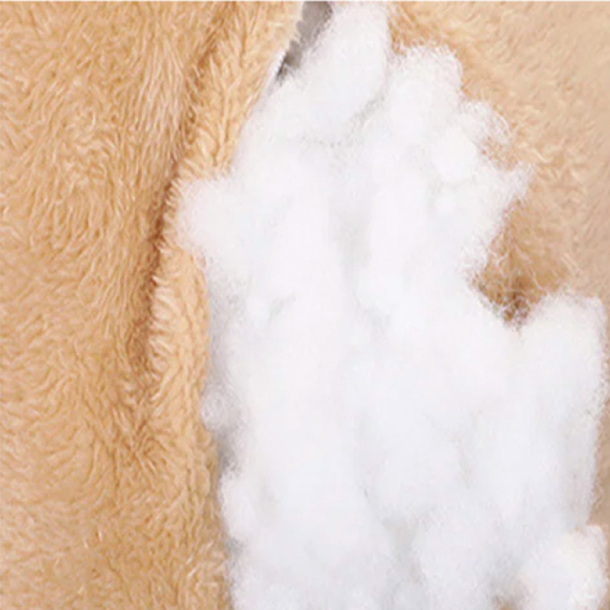 Kuscheliges, abnehmbares Katzenbett in Bärenform, beige, weiches Plüschmaterial.