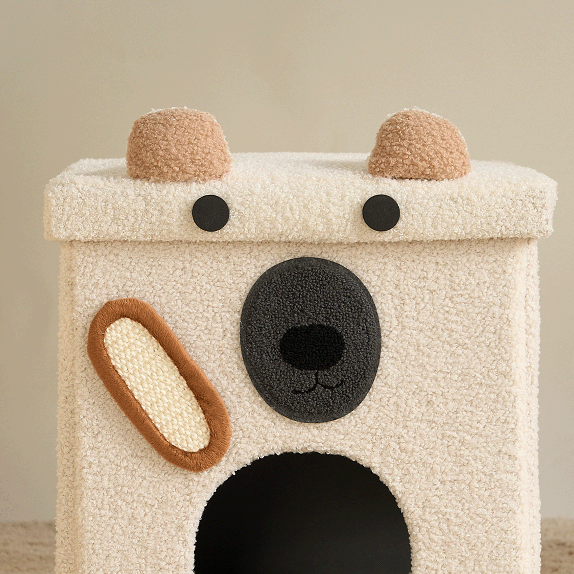 Kuscheliges Hundebett in Bärenform, beige, aus weichem Stoff, ideal für Haustiere.