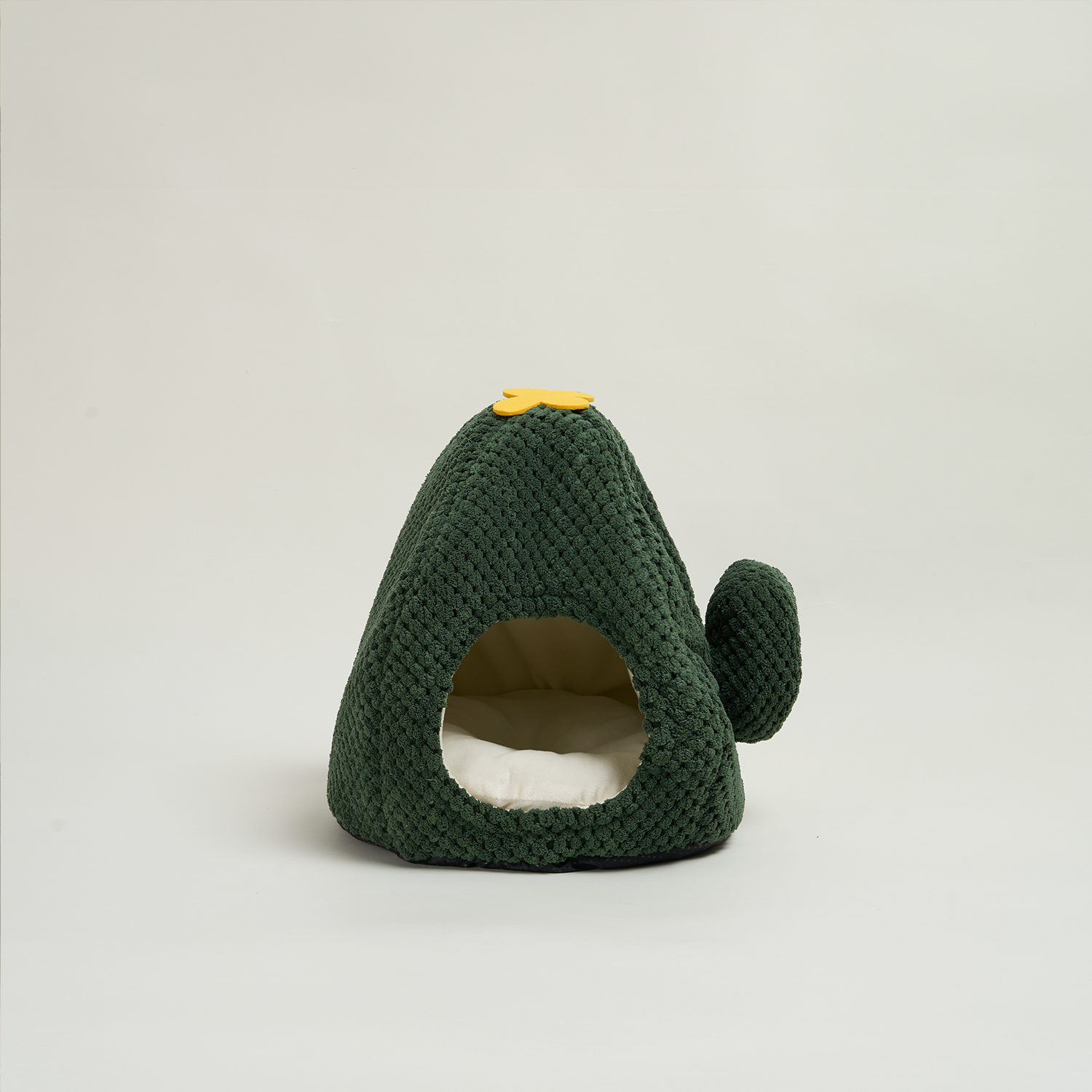 Katzenbett in Kaktusform, dunkelgrün, weiches Material, gemütlicher Rückzugsort für Katzen.