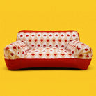 Retro-Herz-Poker-Haustiersofa, rot-weiß, Hundesofa, stilvolles Design, bequeme Tiermöbel.