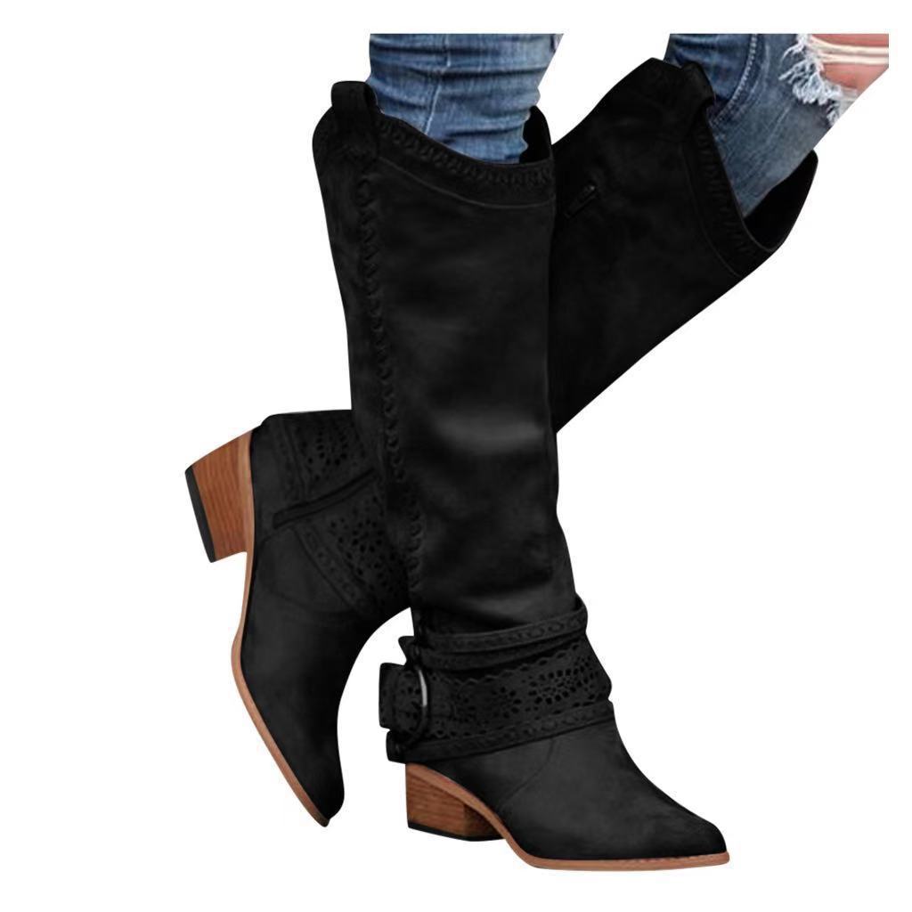 Schwarze Damenstiefel mit Blockabsatz, kniehoch, aus Leder, ideal für Herbstmode. Perfekt kombinierbar mit Jeans für einen trendigen Look.