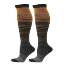 Kniestrümpfe Damen, gestreift, schwarz-orange, Kompressionsstrümpfe, atmungsaktiv, bequem.