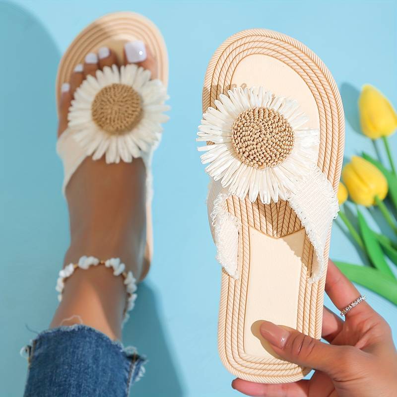 Damen-Sandalen mit Blumenmuster, beige, Sommermode, bequeme Flip-Flops, stilvolle Freizeitschuhe, ideal für Strand und Alltag.
