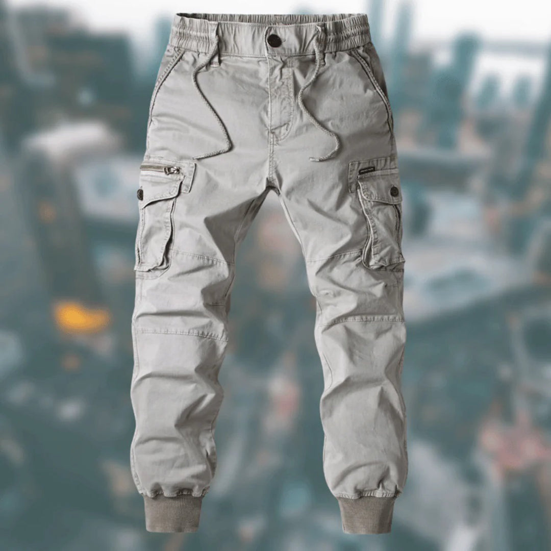 Graue Cargohose für Herren, Baumwolle, mit Taschen, urbaner Stil, Freizeitmode.