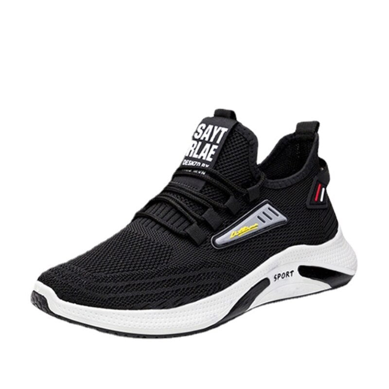 Schwarzer Sportschuh mit weißer Sohle, atmungsaktivem Mesh-Obermaterial und modernem Design. Ideal für Laufen und Fitness.