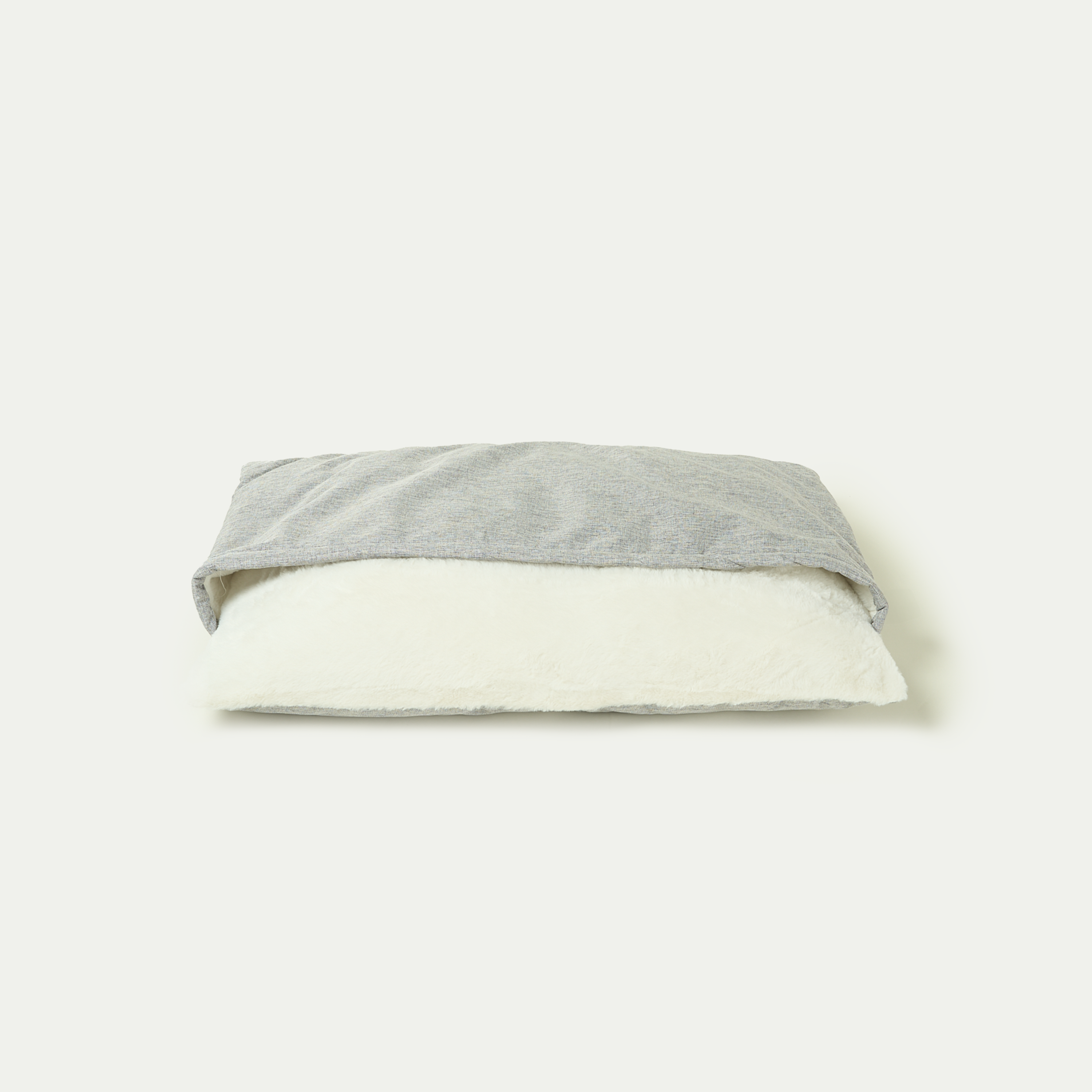 Ultraweicher Haustier-Schlafsack, grau-weiß, flauschig, bequem, für Hunde und Katzen.
