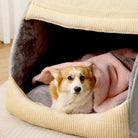 Großes, abnehmbares, halbgeschlossenes Hundebett aus warmem Flanell mit Corgi, beige und rosa.