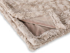 Beige Kunstfell-Decke, weich, luxuriös, gemütlich, Wohnzimmer, Schlafzimmer, Heimdekoration.
