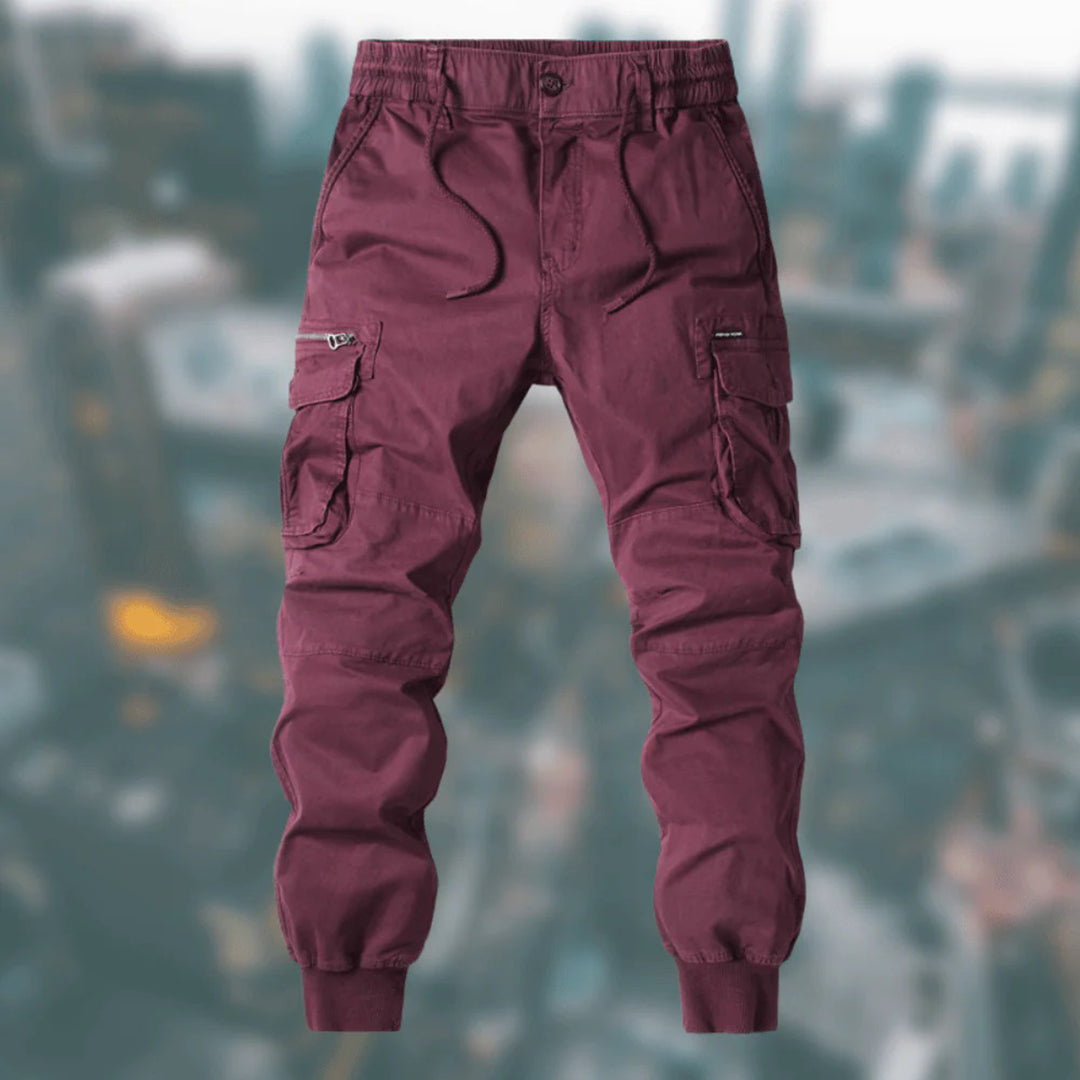 Bordeauxfarbene Cargo-Hose für Herren, Baumwolle, lässig, mit Taschen, urbaner Stil.