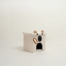 Beige Hundehütte aus Stoff, quadratisch, mit Ohren-Design, für kleine Haustiere.