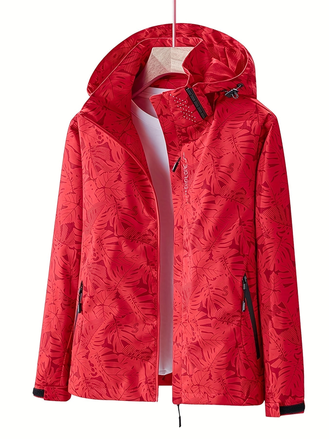 Rote Damenjacke mit Kapuze, floralem Muster und Reißverschlüssen. Perfekt für Outdoor-Aktivitäten. Modische, funktionale Damenbekleidung.