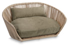 Rattan-Hundebett mit grünem Kissen, modernes Design, gemütlich, langlebig, Haustiermöbel.