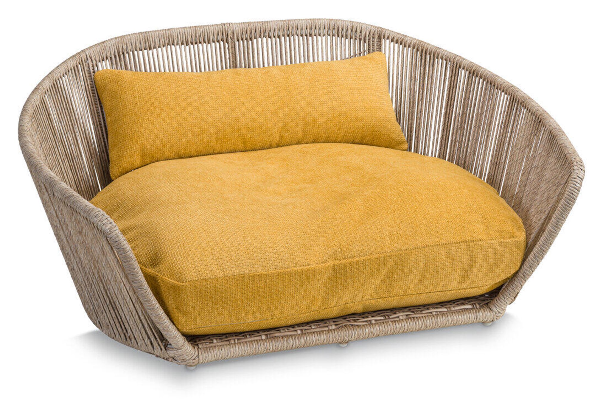Rattan-Sofa mit gelbem Kissen, modernes Design, Outdoor-Möbel, gemütlich und stilvoll.