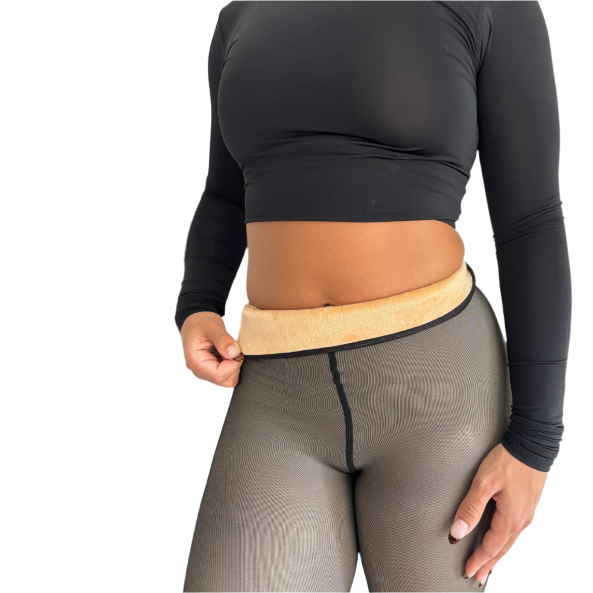 Damen in schwarzem Sport-Top und durchsichtiger Leggings mit beigem Taillenband. Fitnessmode, Sportbekleidung, athletischer Stil.