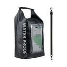Wasserdichte schwarze Tasche mit Handyfach, ideal für Outdoor-Aktivitäten, inkl. Trageriemen.