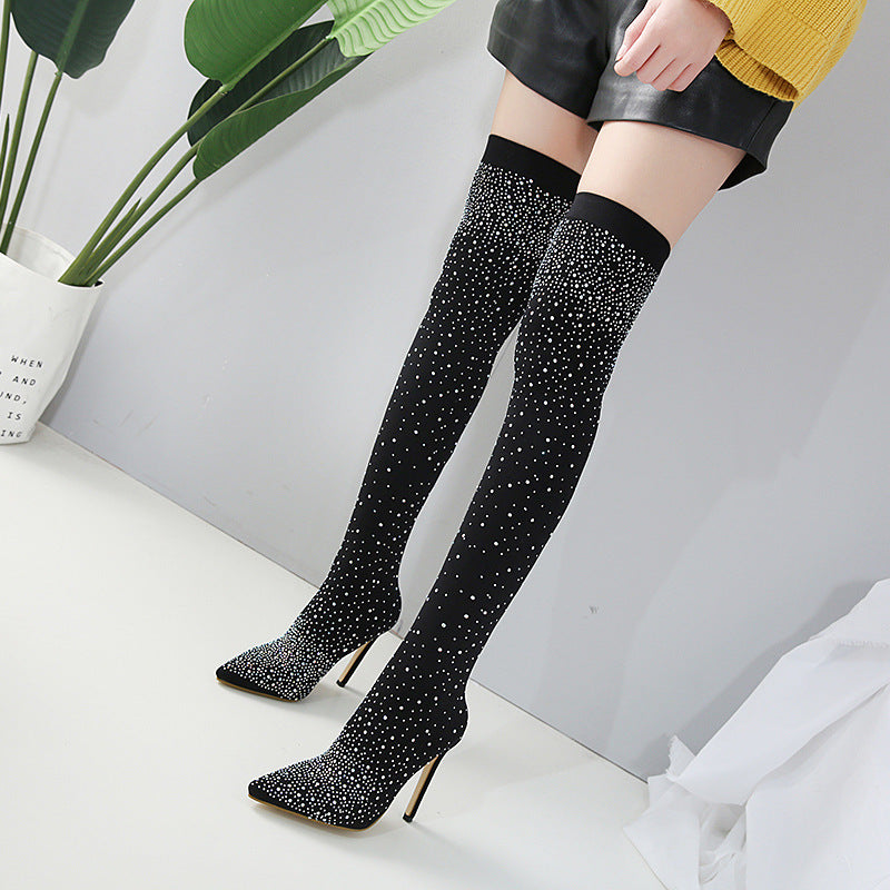 Damen Overknee-Stiefel mit Strass, schwarzes Design, spitzer Absatz, modisch und elegant, ideal für Herbst- und Winteroutfits.