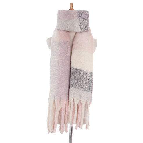 Damen Schal Pastellfarben, kariert, weiches Material, Fransen, modisches Accessoire, Winter.