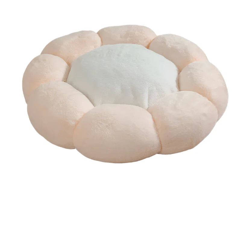 Rundes, beiges Bodenkissen aus Plüsch, ideal für Wohnzimmer oder Kinderzimmer.
